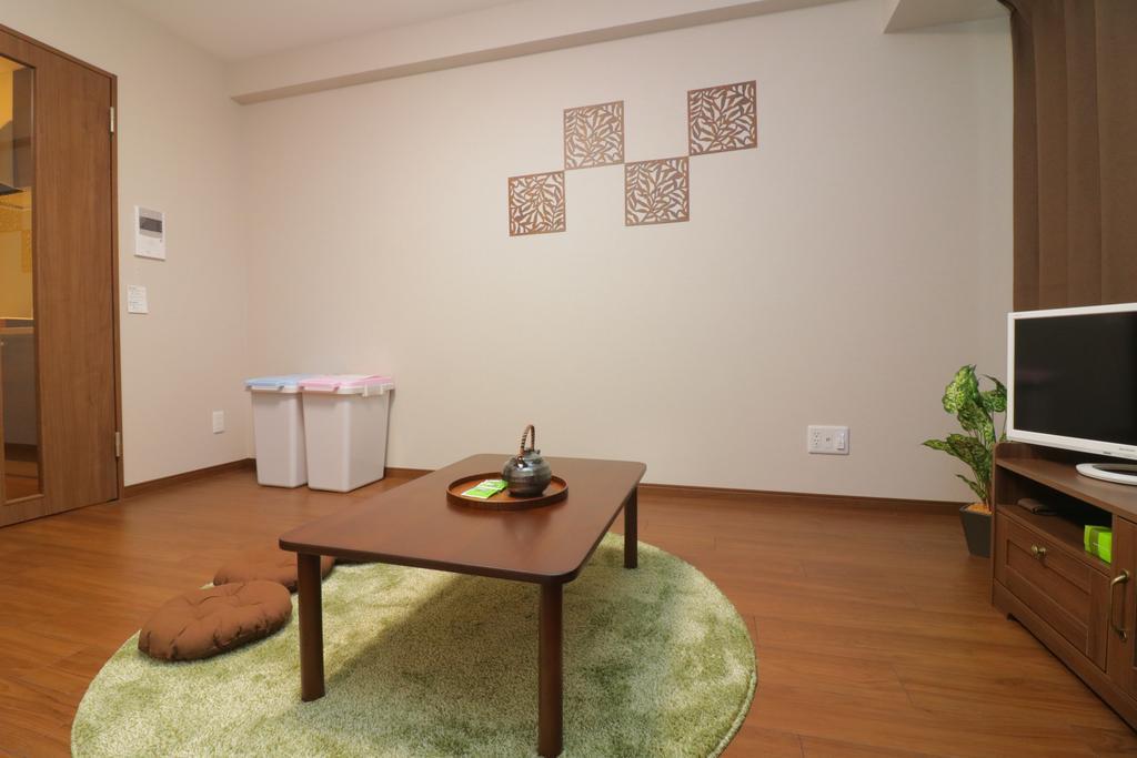 Hg Cozy Hotel No 32 通天閣前 Osaka Exterior photo