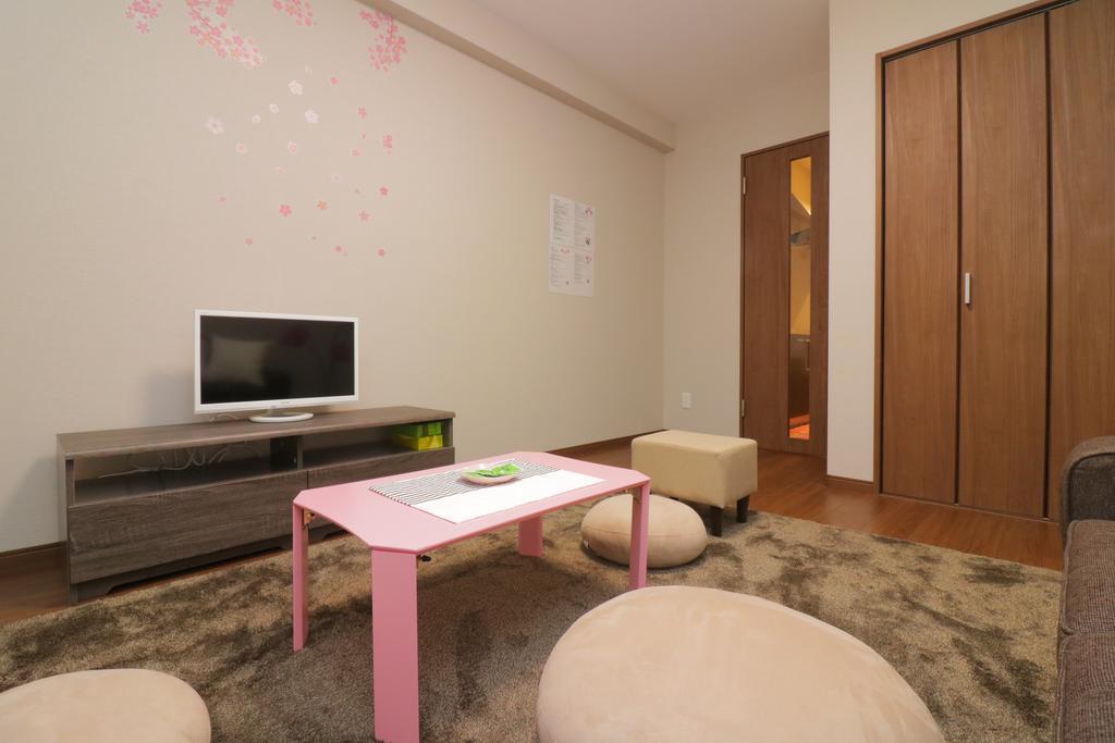 Hg Cozy Hotel No 32 通天閣前 Osaka Exterior photo